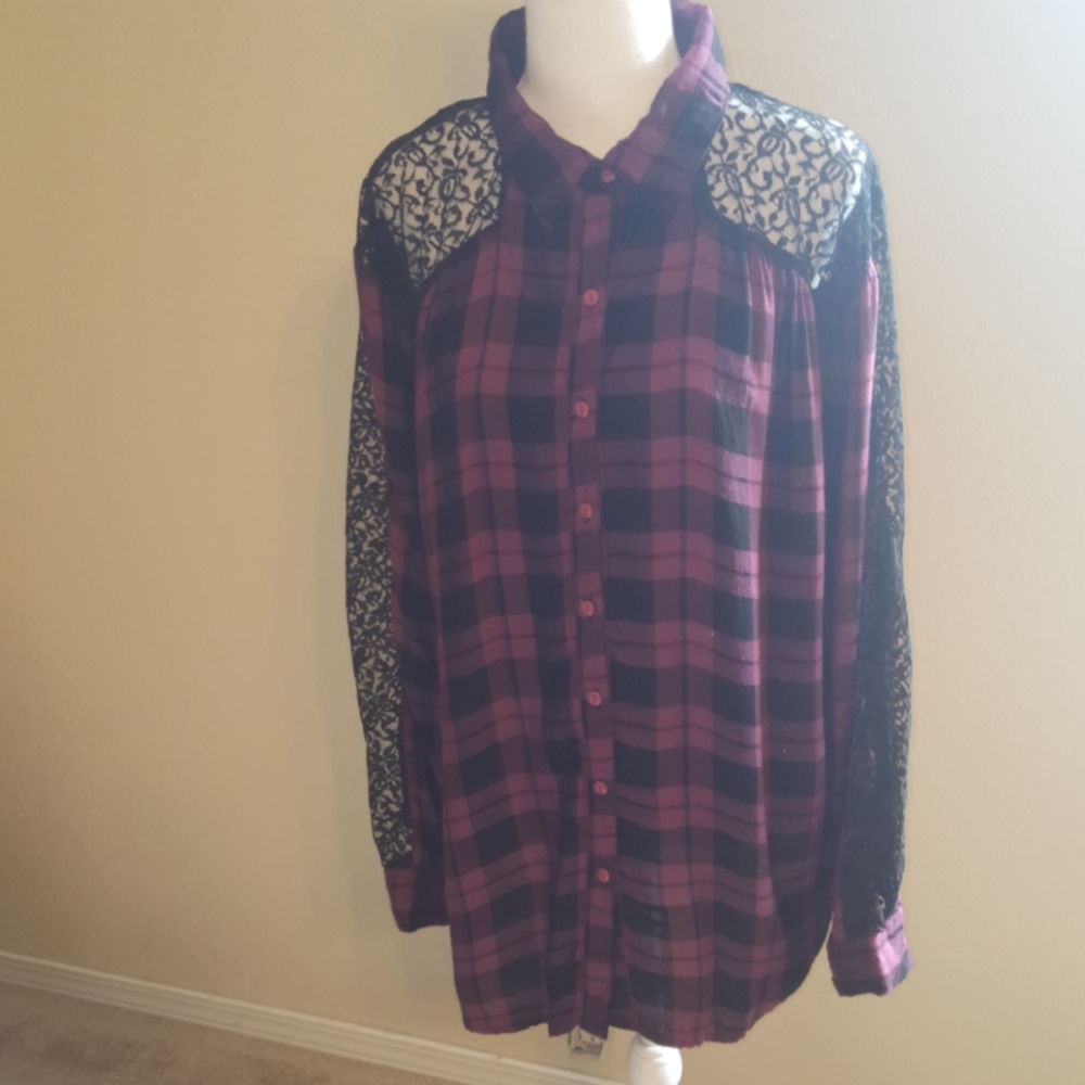🦆Soft Purple & Black Plaid Shirt W/Lace 18W